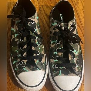 New unused converse